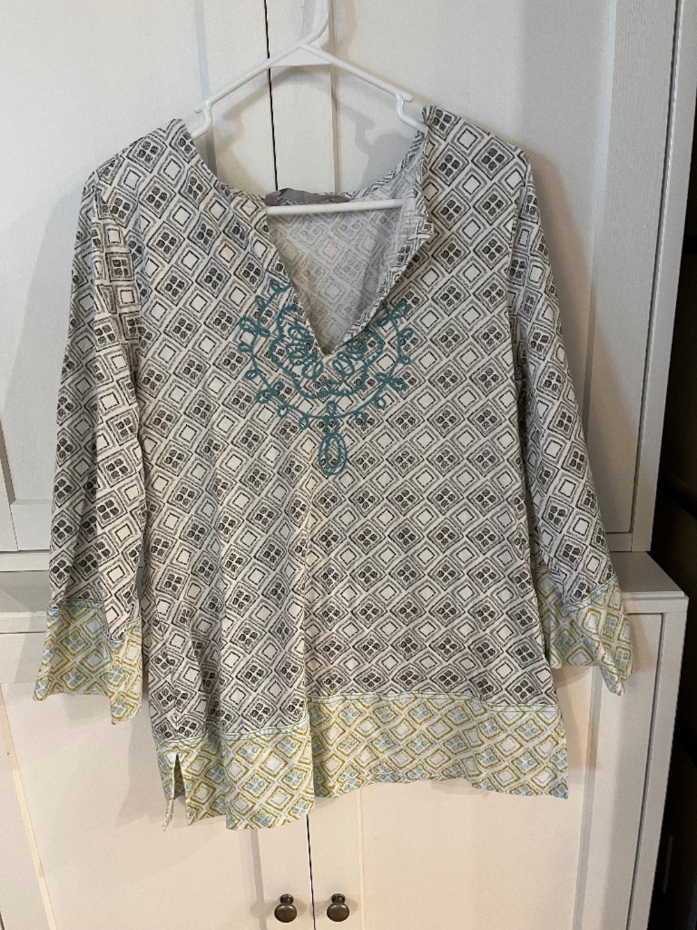 Athleta tunic embroidered 3/4 sleeve XL